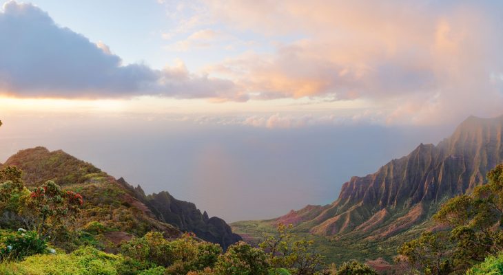 Kalalau Valley Lookout